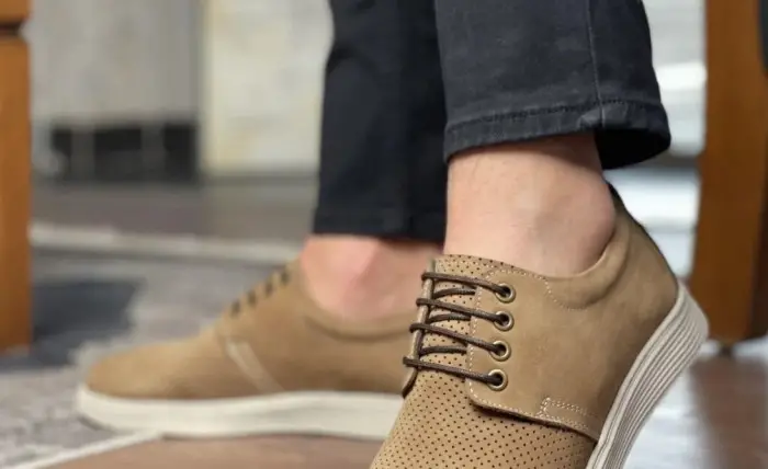 wearing Chinos with lace up shoes