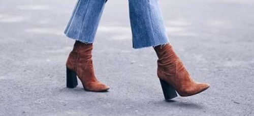 What Shoes To Wear With Bootcut Jeans? | Chooze Shoes