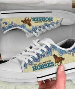 Just a Girl who loves Horses Shoes - Horse Low Top Canvas Shoes