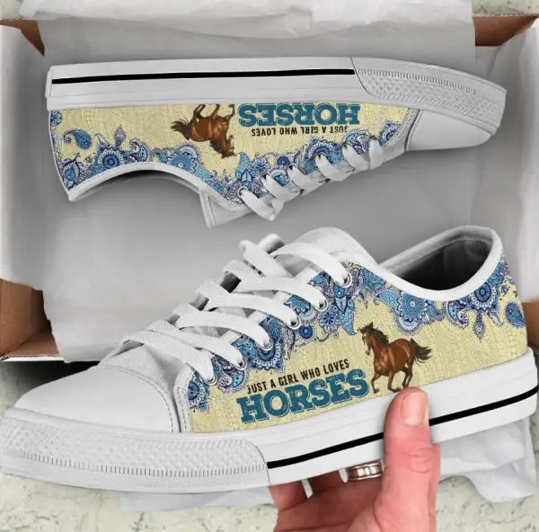 Just a Girl who loves Horses Shoes - Horse Low Top Canvas Shoes