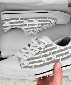 Pattern of Duck Shoes - Duck Low Top Canvas Shoes
