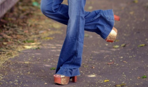 Platform shoes with bootcut jeans