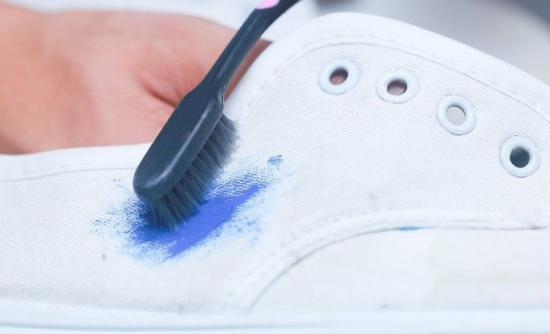 remove paint from shoes