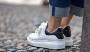 alexander mcqueen size 5.5