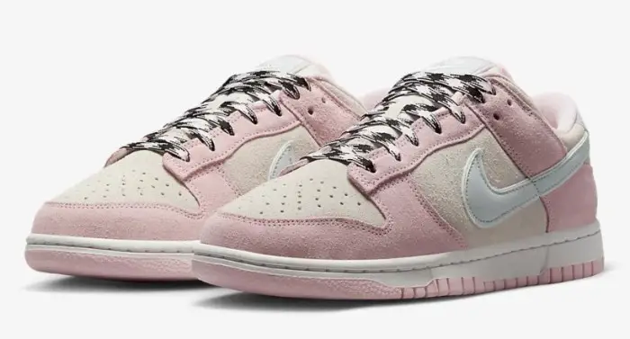WMNS Nike Dunk Low "Pink Foam"