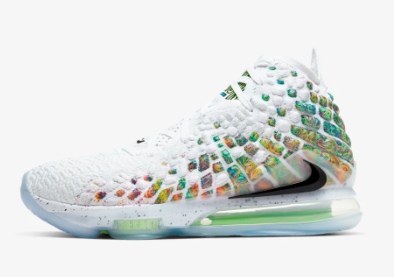 Nike LeBron 17